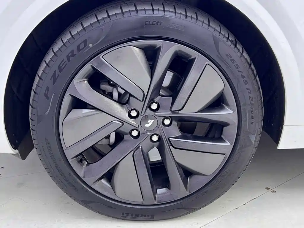 Li Auto Li L6 — миниатюра 11