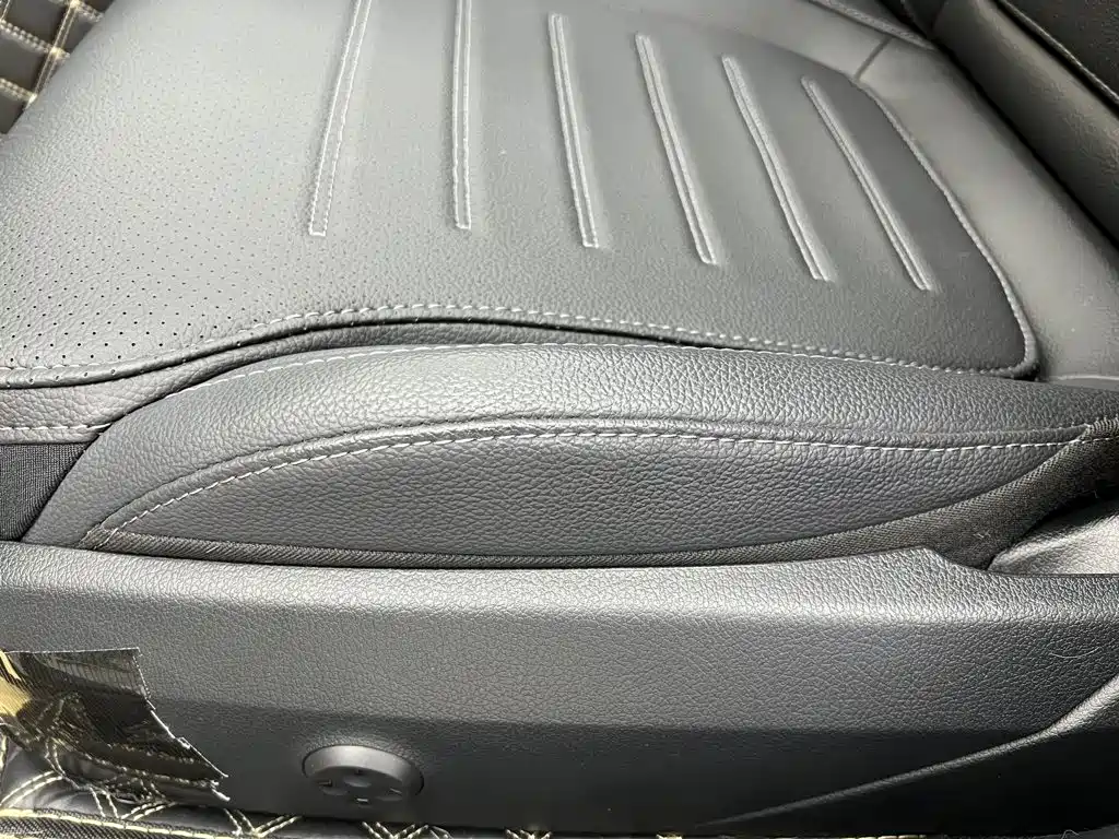 Mercedes-Benz C-Class — миниатюра 30