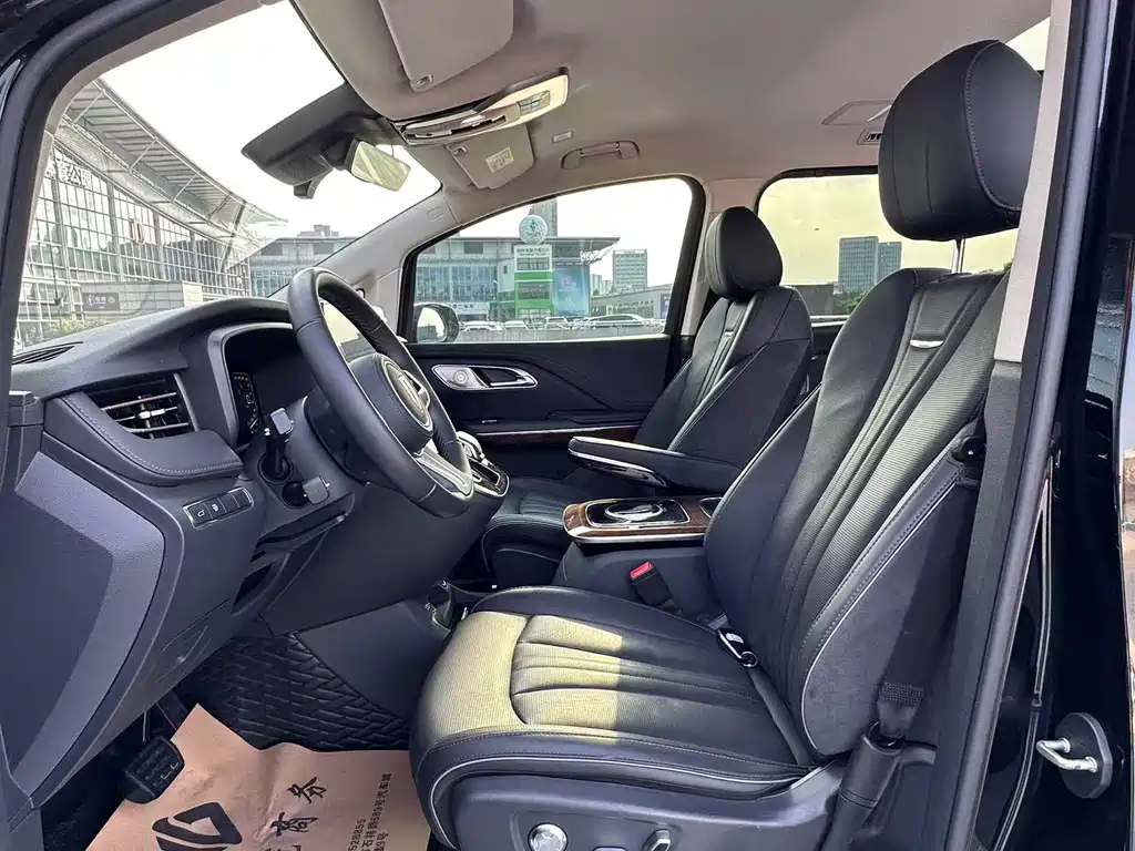 Hongqi Hongqi HQ9 — миниатюра 8