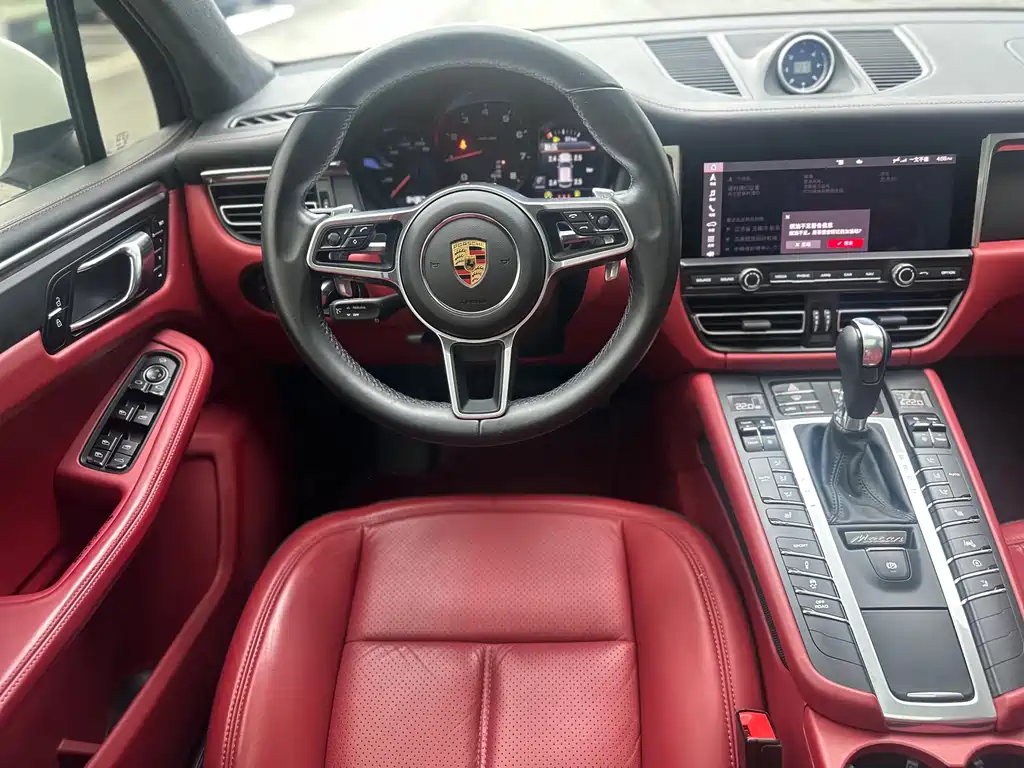 Porsche Macan — миниатюра 7