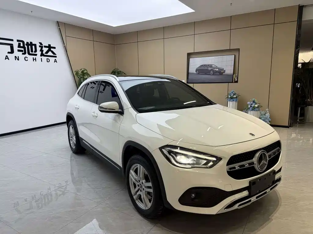 Mercedes-Benz GLA — миниатюра 6