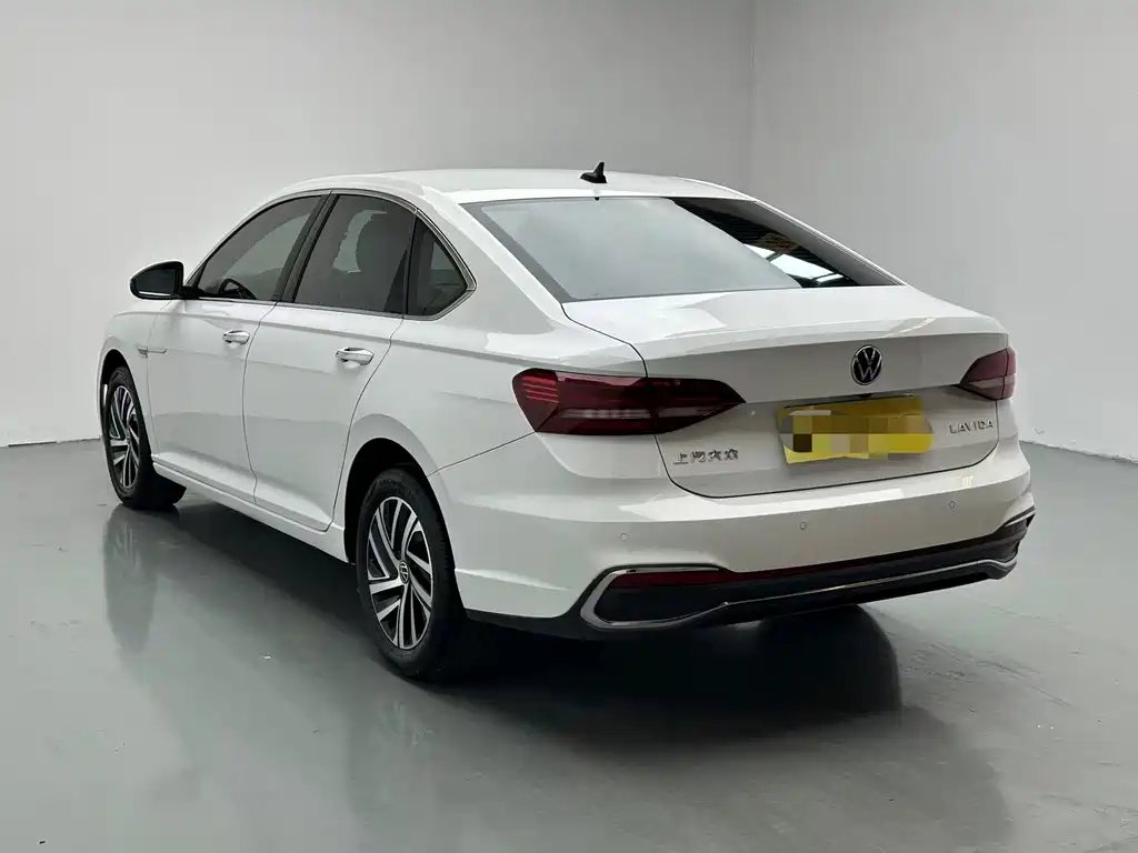 Volkswagen Lavida — миниатюра 7