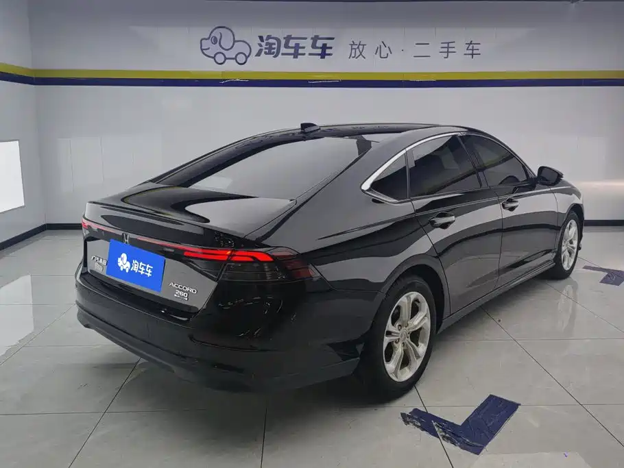 Honda Accord — миниатюра 3