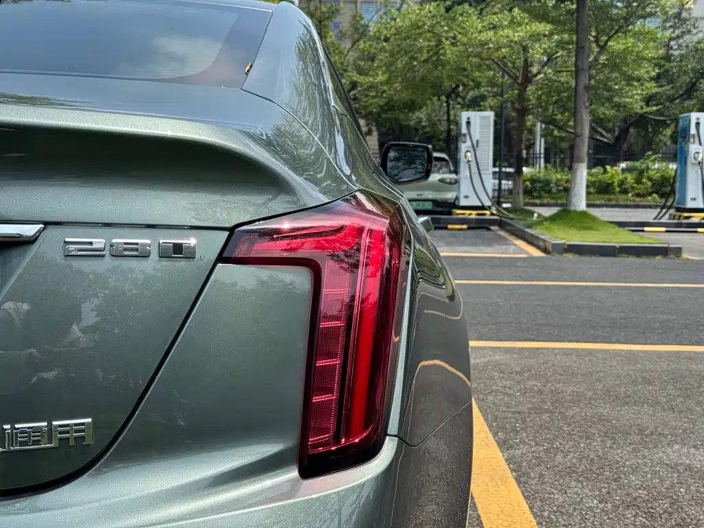 Cadillac CT5 2022 28T Luxury （ Standard ）