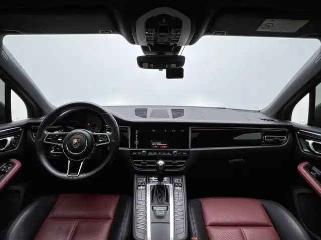 Porsche Macan — миниатюра 12