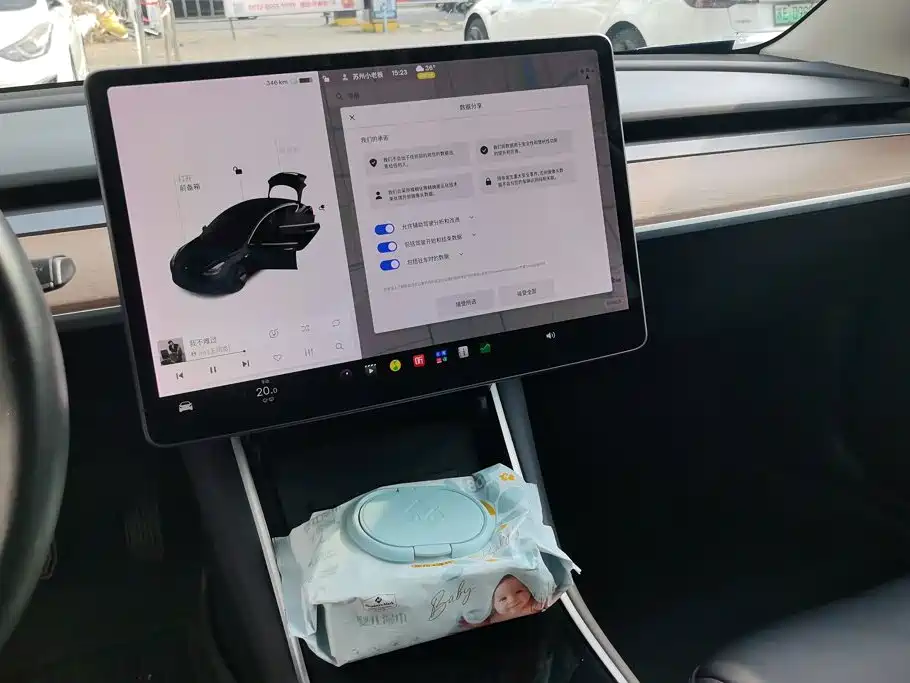 Tesla Model 3 — миниатюра 13