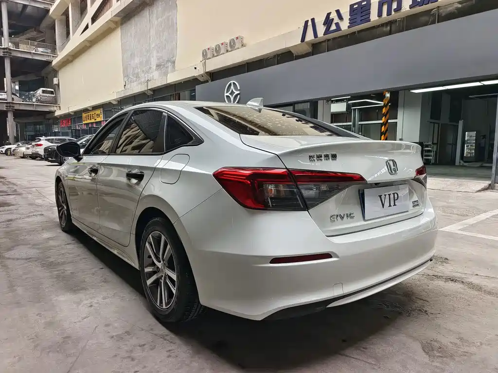 Honda Civic — миниатюра 18