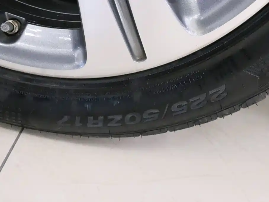 Mercedes-Benz C-Class — миниатюра 20