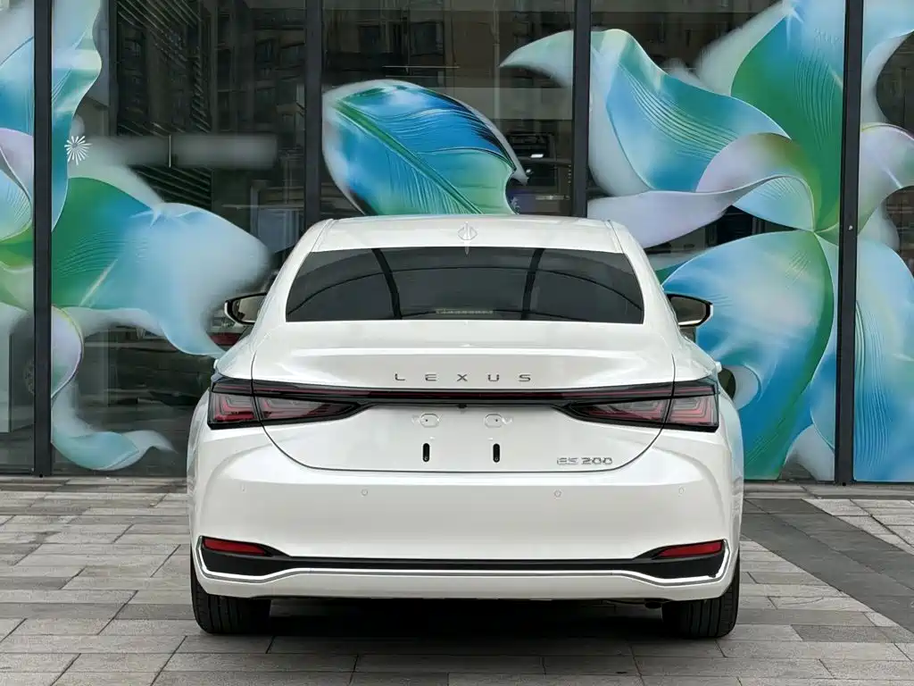 Lexus ES — миниатюра 25