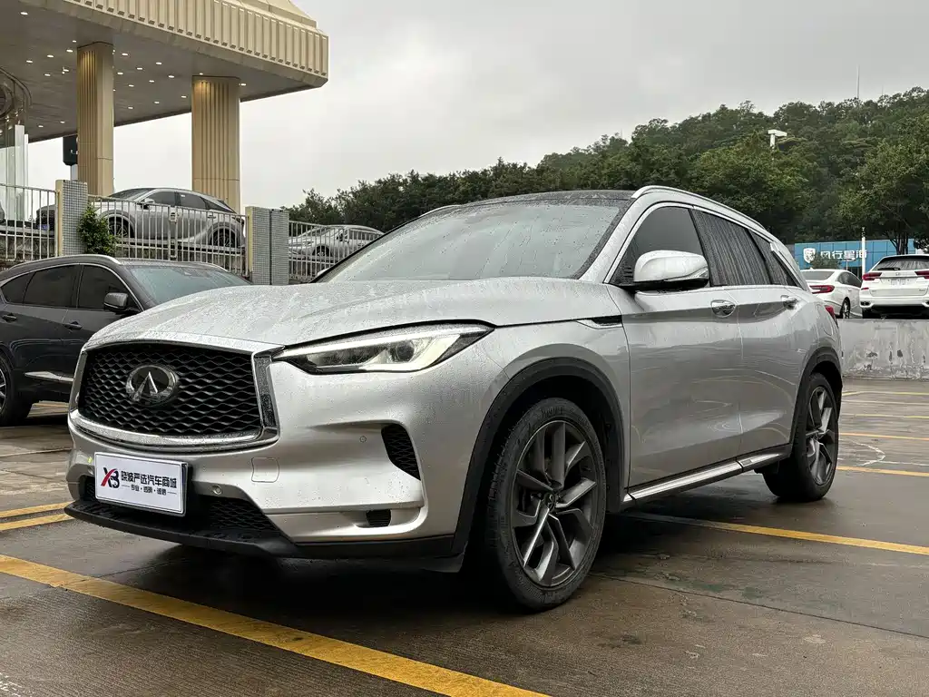 Infiniti QX50 2022