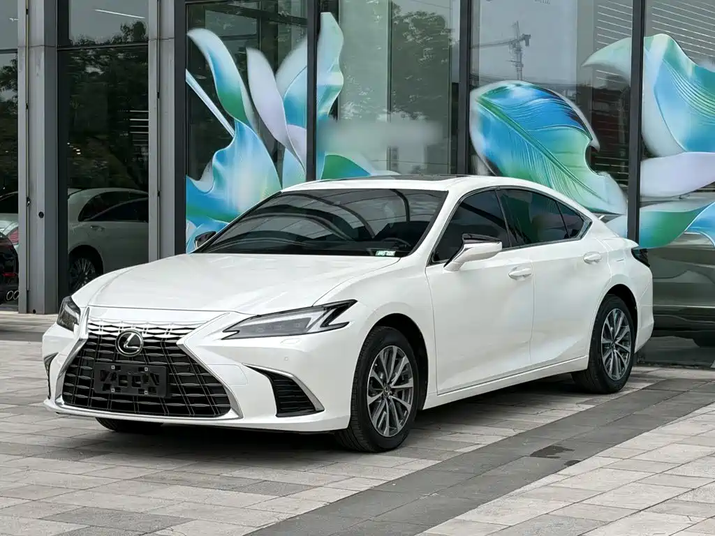Lexus ES — миниатюра 2