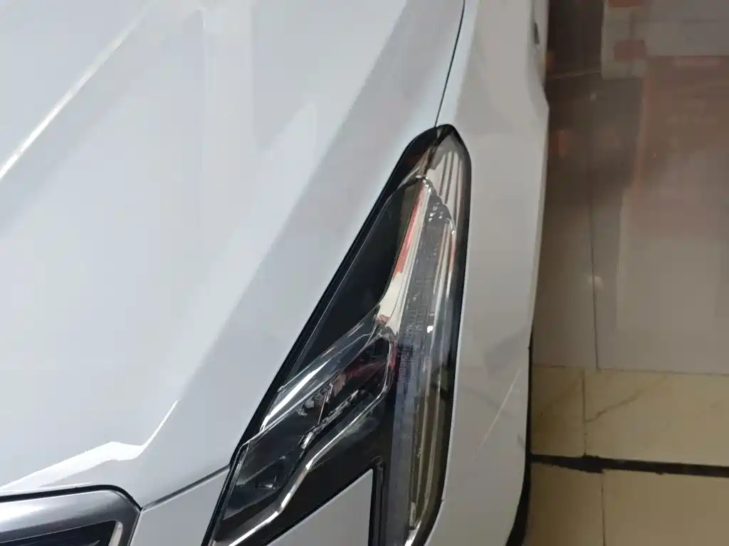 Cadillac XTS — миниатюра 3