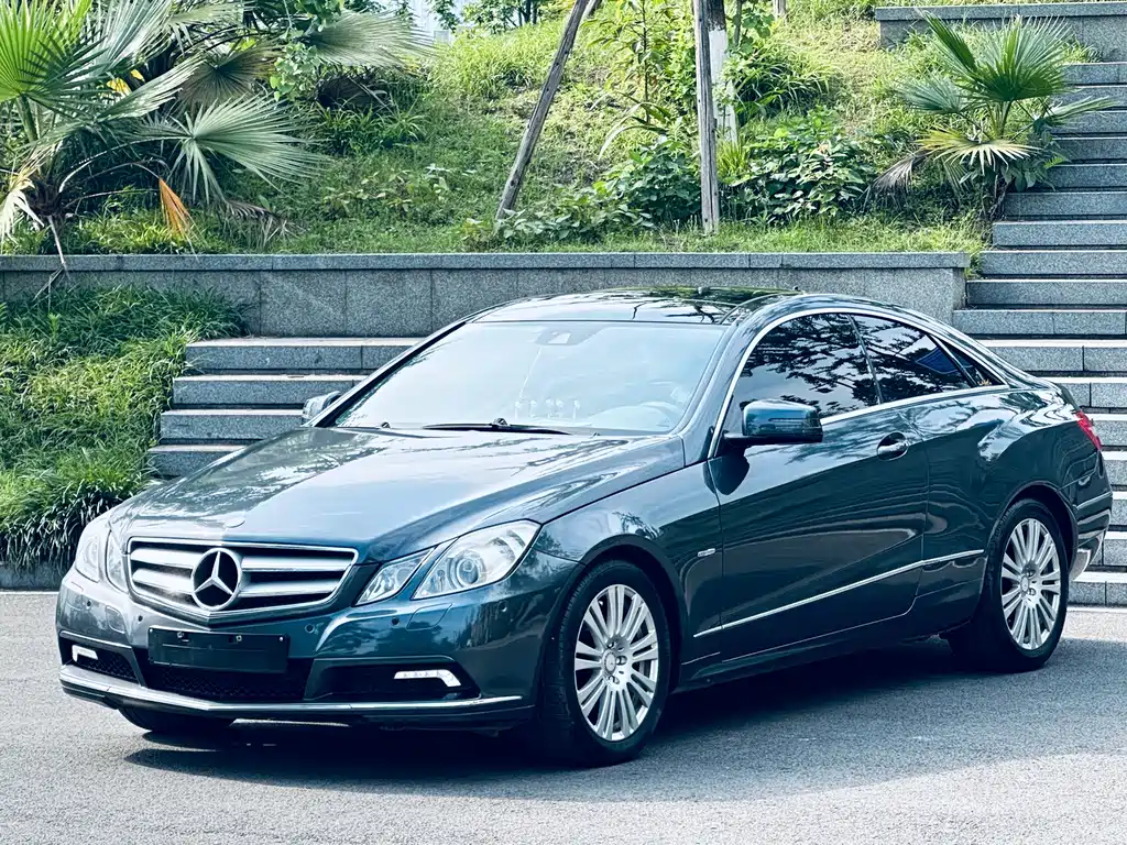 Mercedes-Benz E-Class (Import) 2011