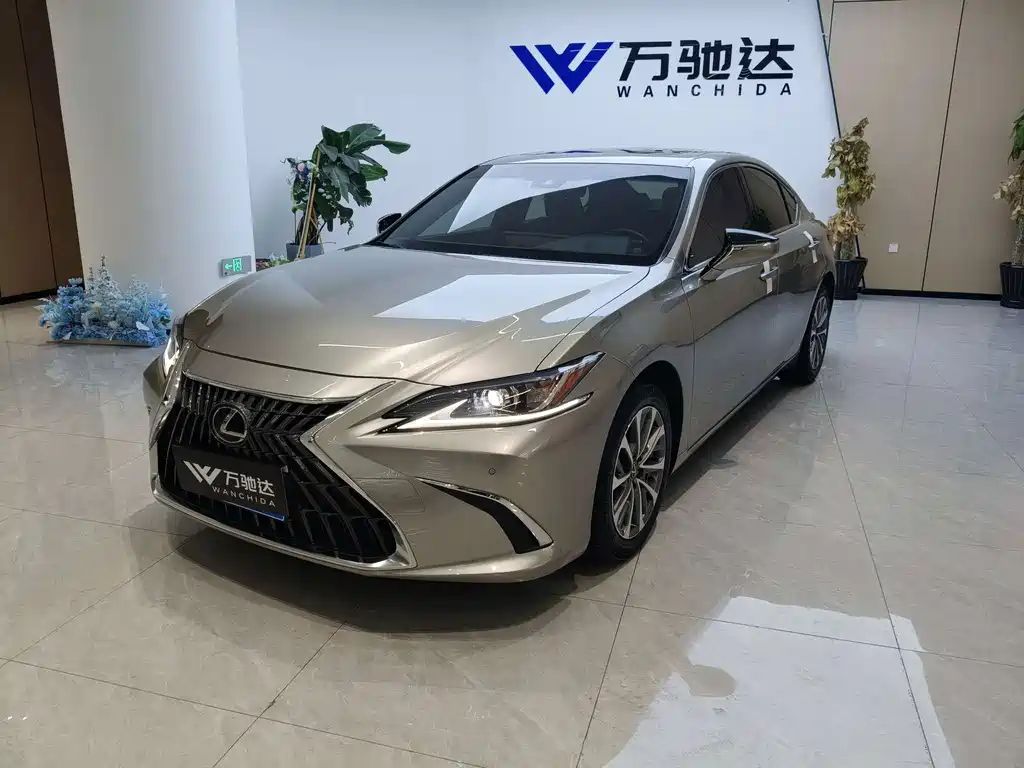 Lexus ES — миниатюра 2