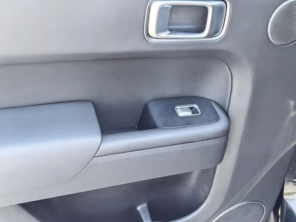 Li Auto Li L9 — миниатюра 10