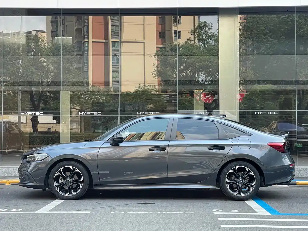 Honda Civic — миниатюра 4