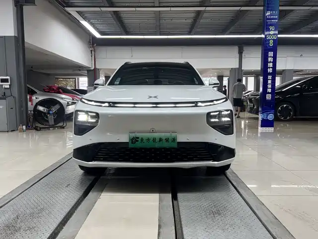 2023 Xpeng G9