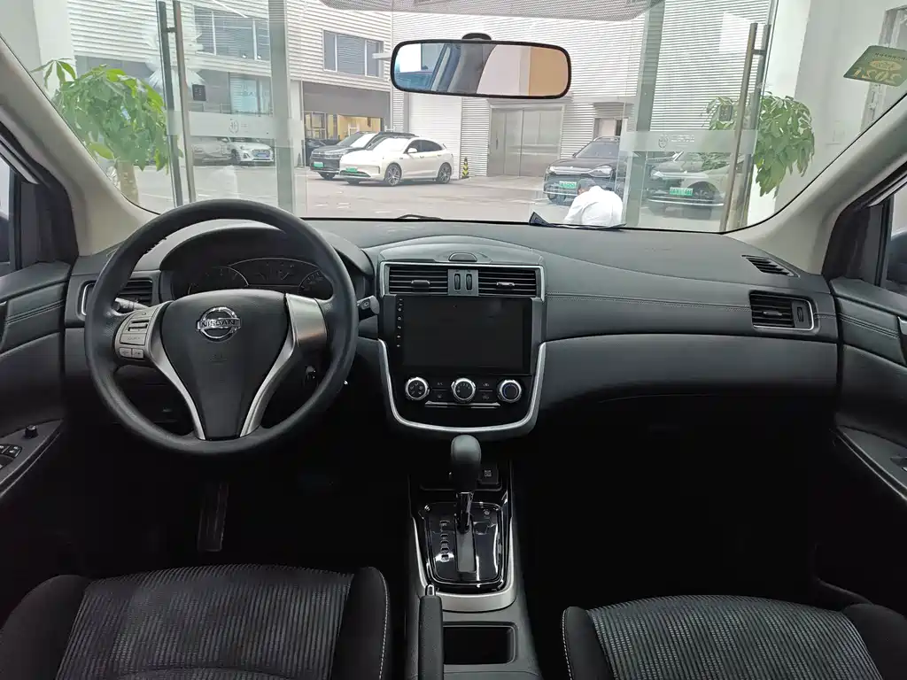 Nissan Tiida 2016 1.6L CVT