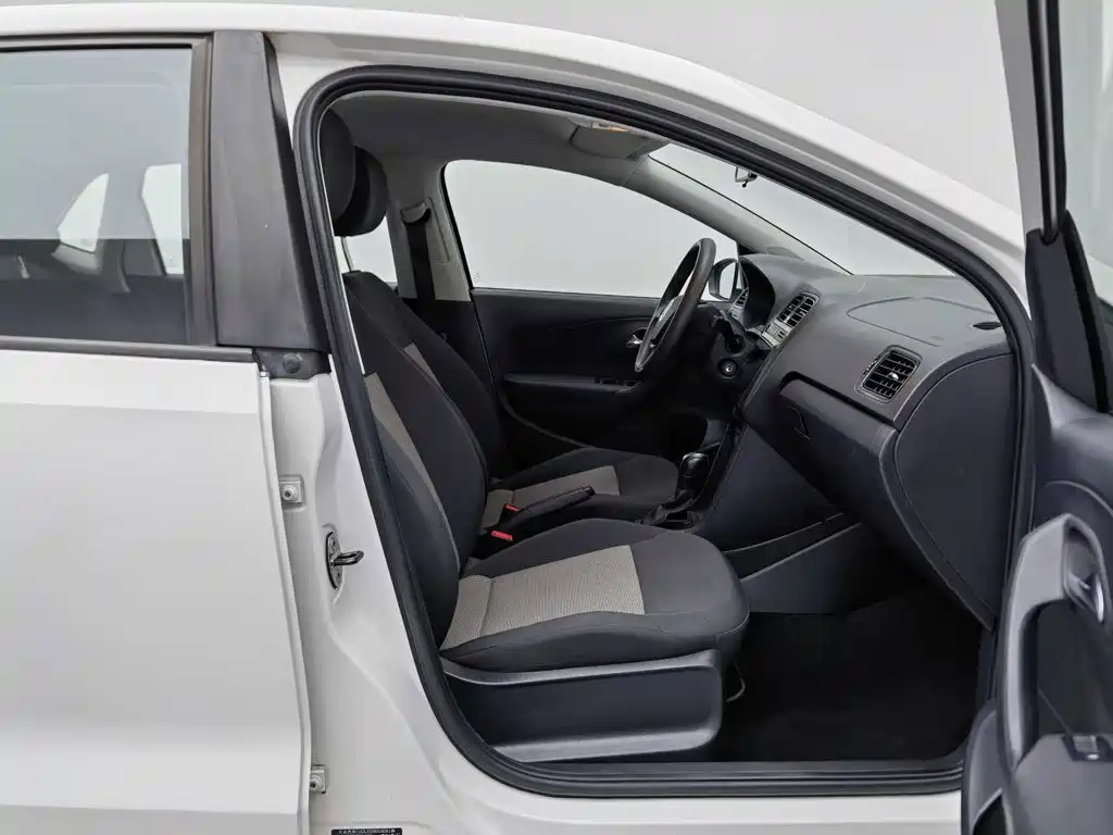 Volkswagen Polo — миниатюра 23