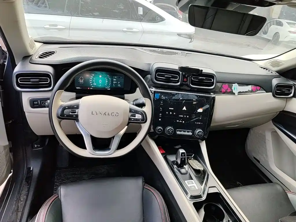 Lynk & Co 02 — миниатюра 10