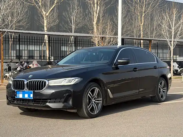 BMW 5 SERIES