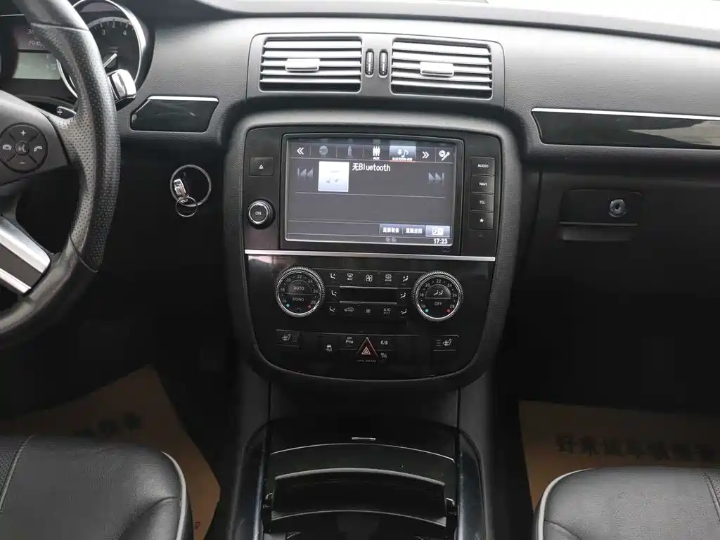 Mercedes-Benz R-Class — миниатюра 9