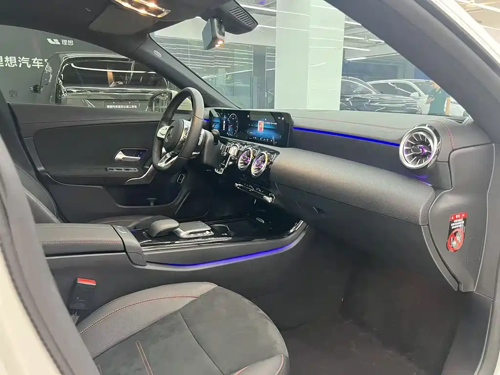 Mercedes-Benz CLA (Import) — миниатюра 8