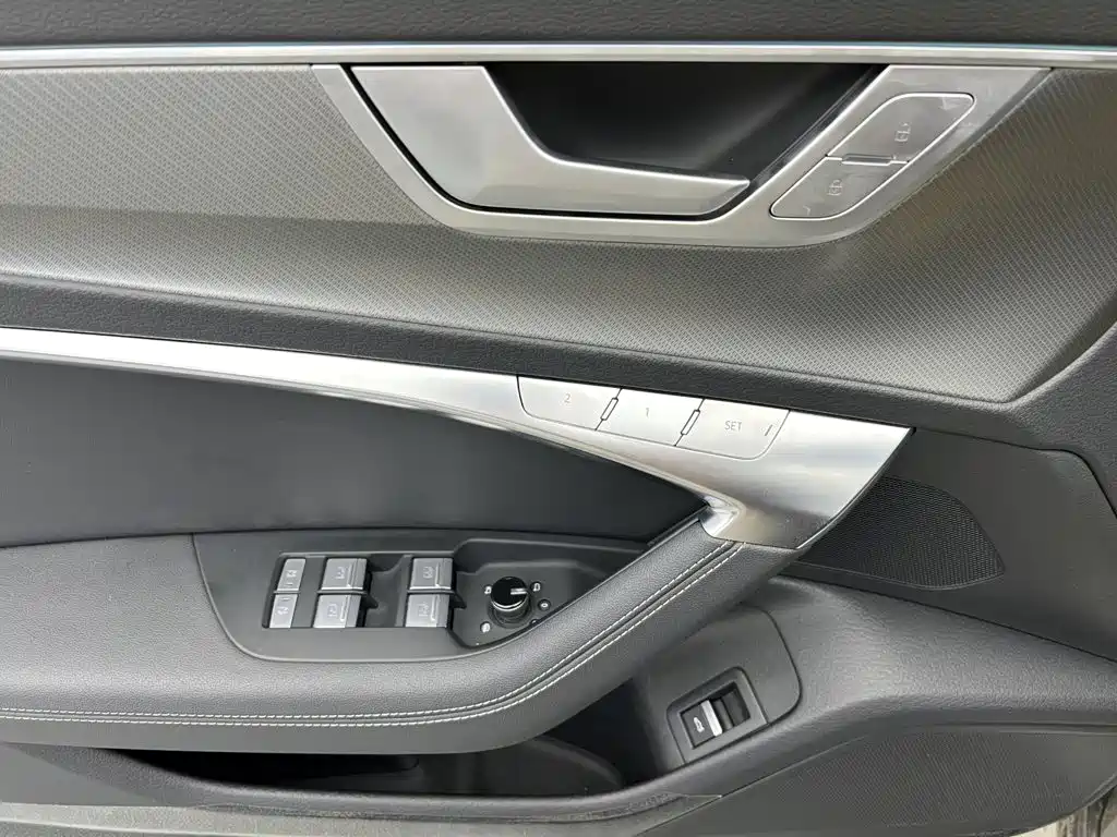 Audi A6 (Import) — миниатюра 18