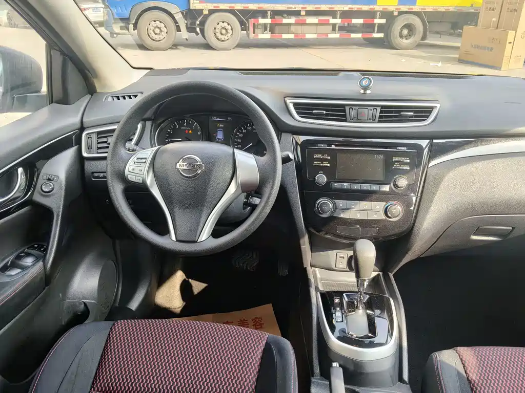 NISSAN QASHQAI