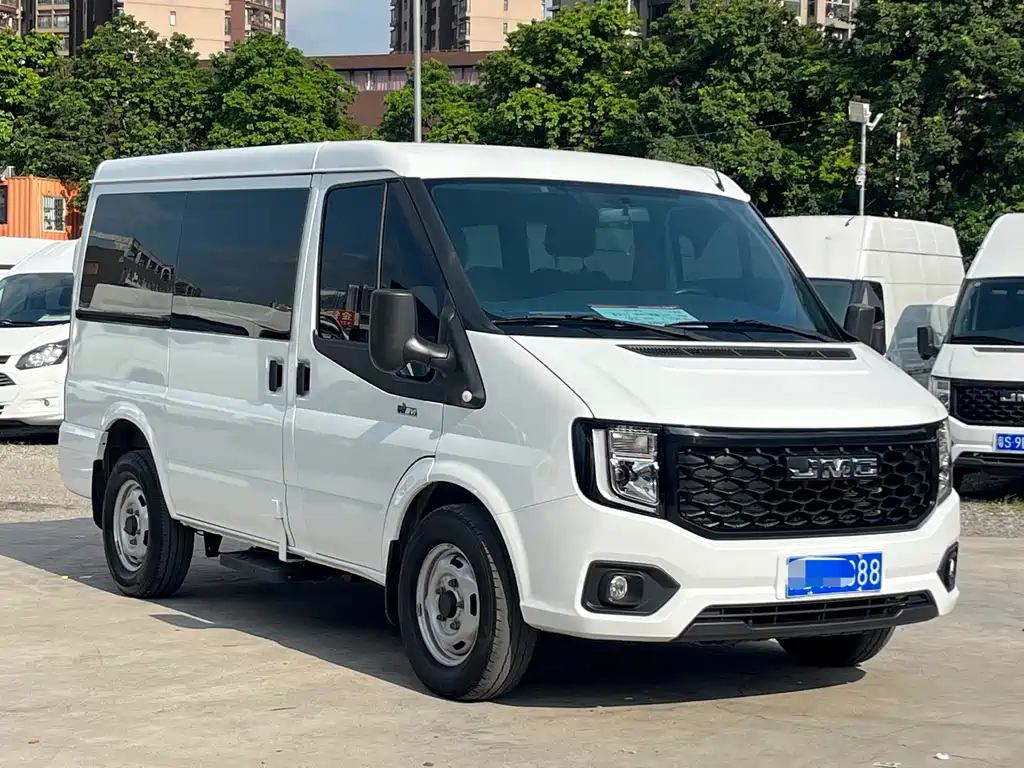 JMC JMC Fushun — миниатюра 3