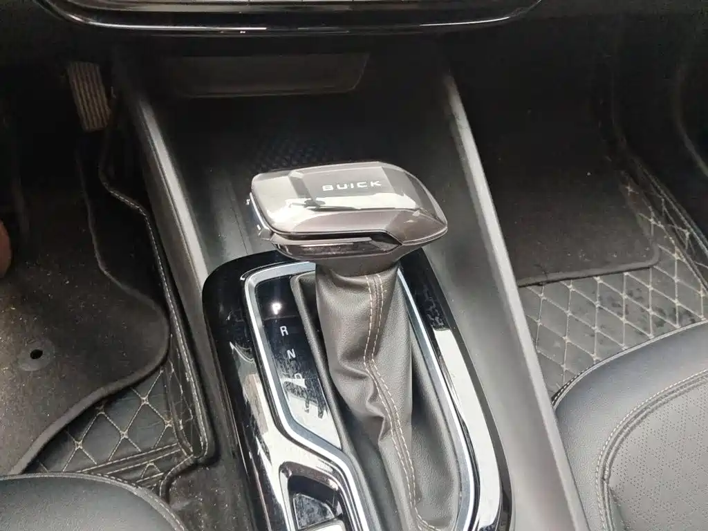 Buick Verano — миниатюра 17