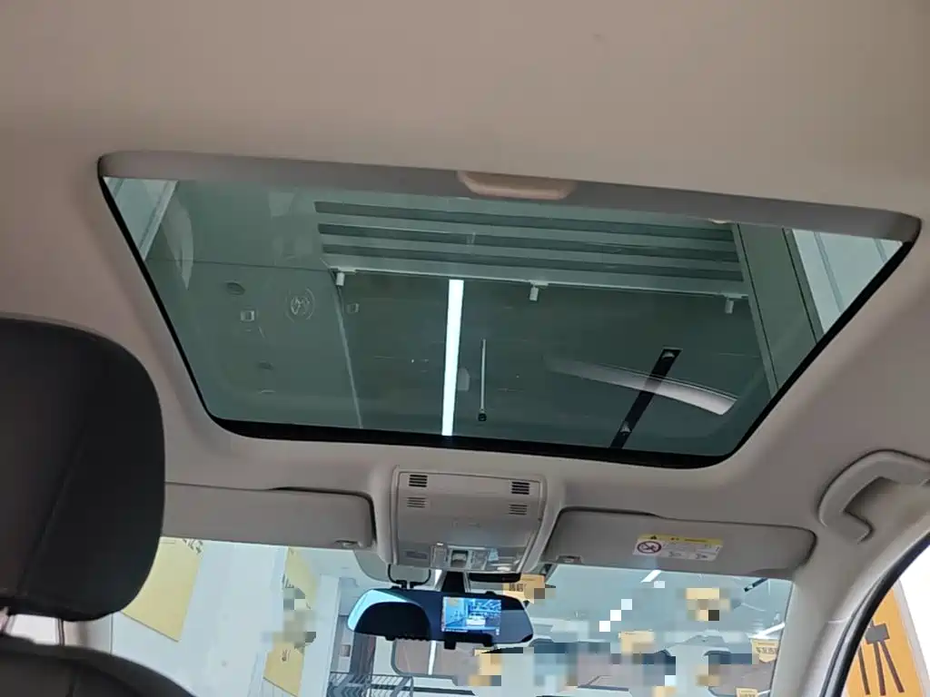 Volkswagen Golf — миниатюра 18