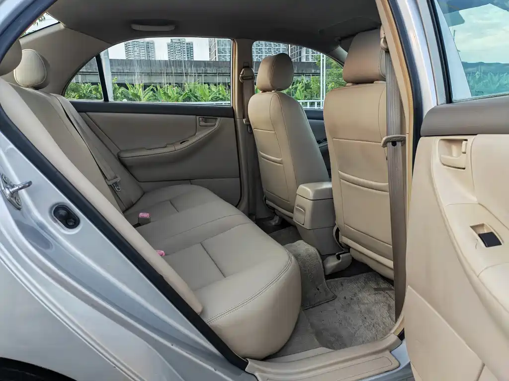 Toyota Corolla — миниатюра 12