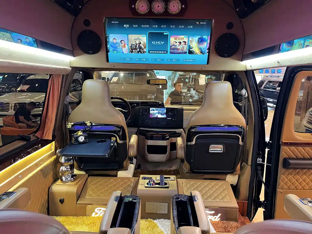 Ford E350 — миниатюра 27