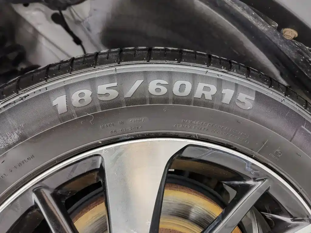 Toyota Yaris L — миниатюра 24