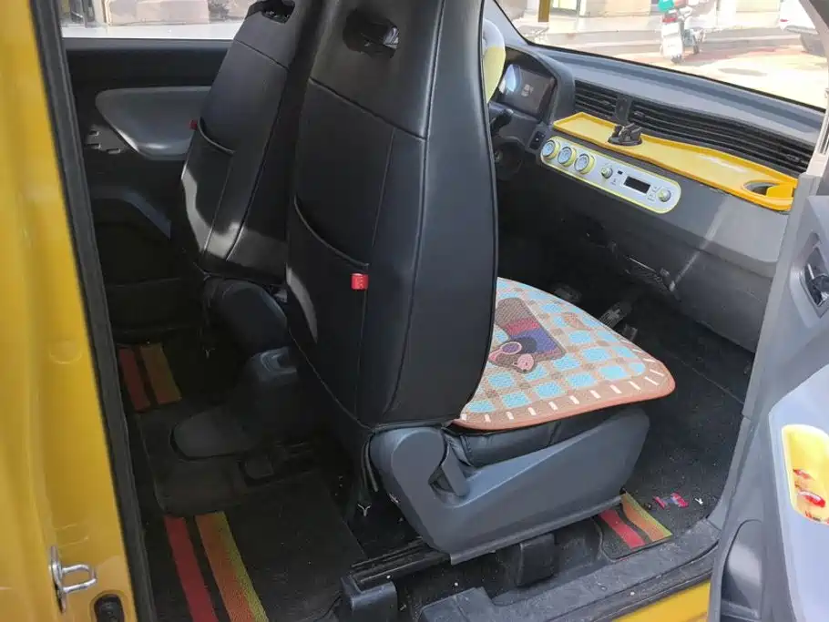 Wuling MINIEV — миниатюра 8