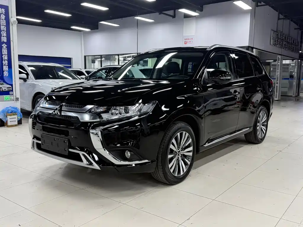 Купить Mitsubishi Outlander