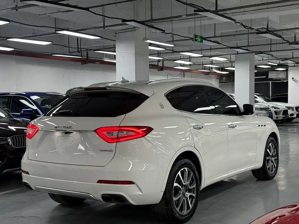 MASERATI LEVANTE