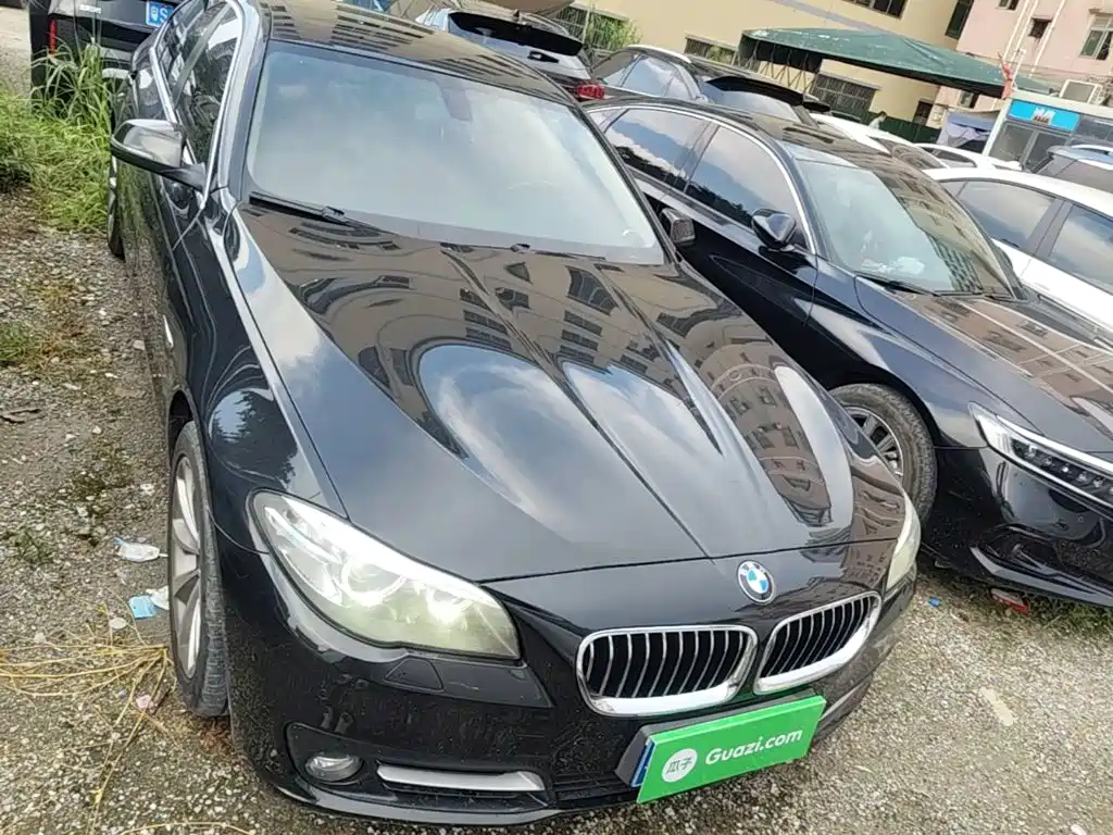 BMW 5 Series — миниатюра 3