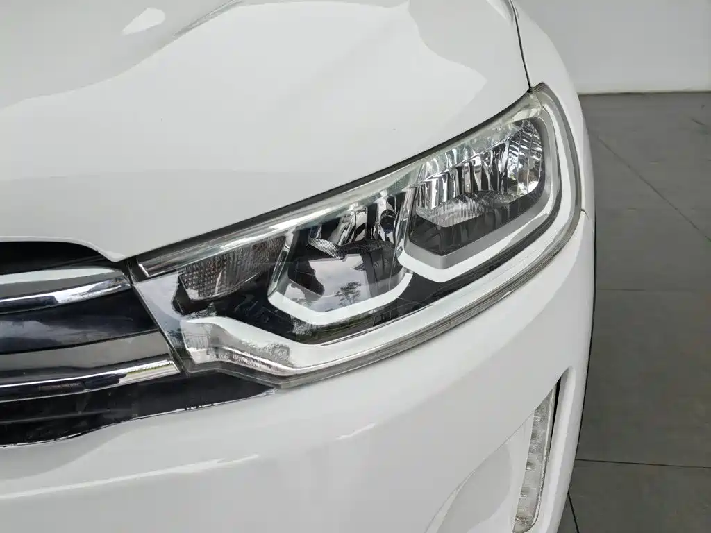 Citroen C3-XR 2015 1.6L MT