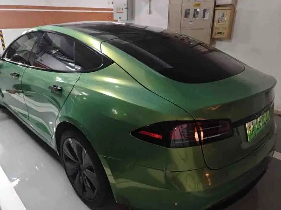 Tesla Model S — миниатюра 4