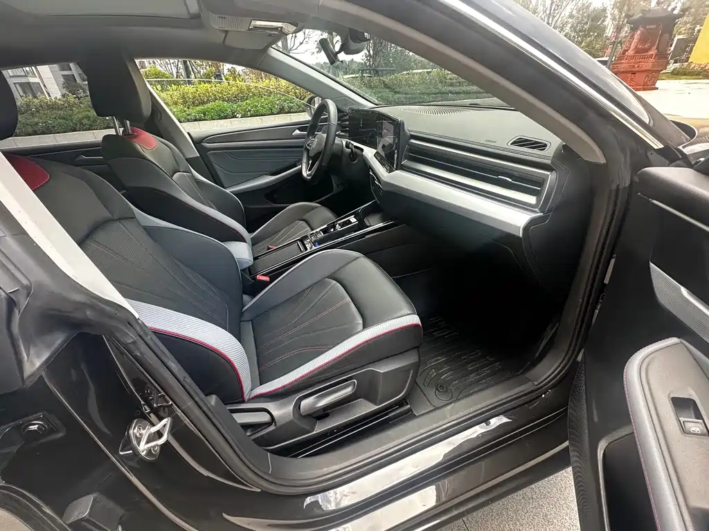 Volkswagen Lamando — миниатюра 10