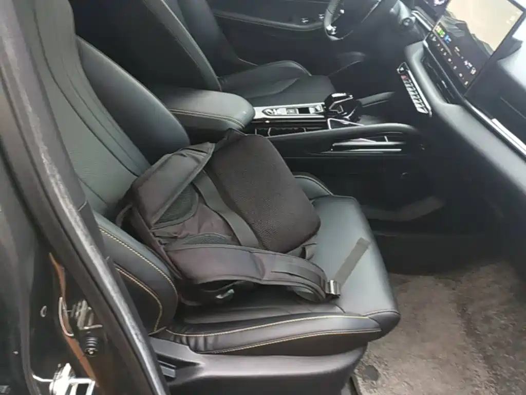 Geely Binyue — миниатюра 25