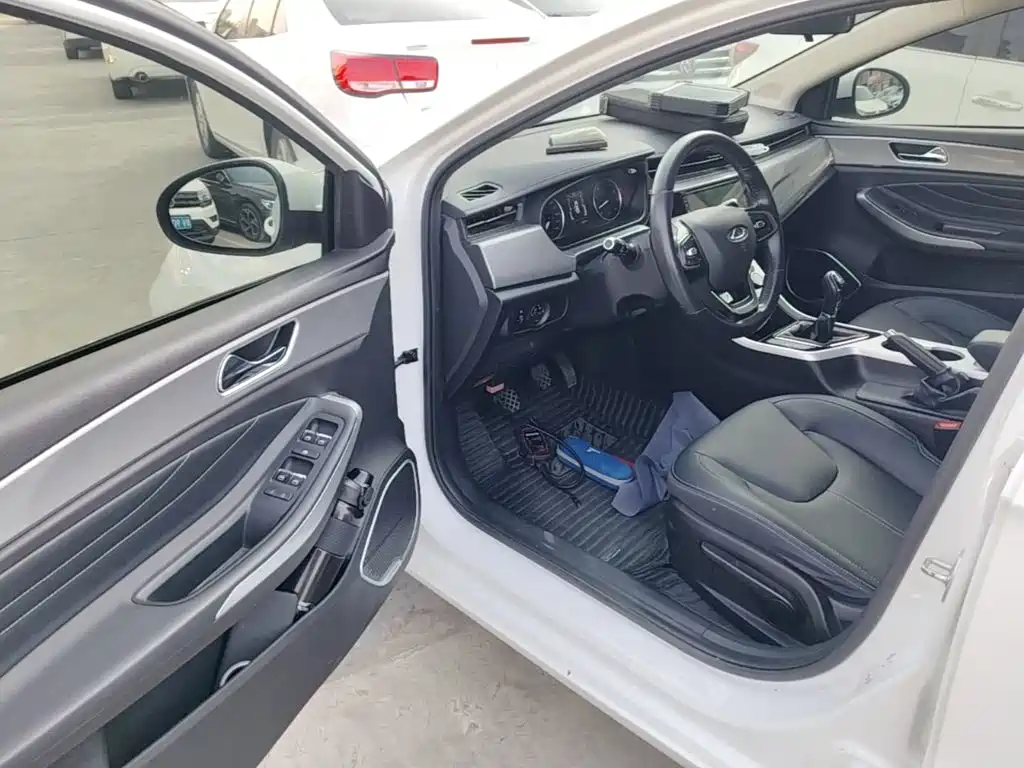 Chery Arrizo 5 — миниатюра 16