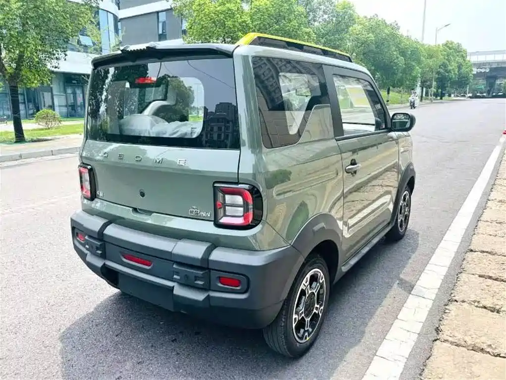GEELY GALAXY PANDA