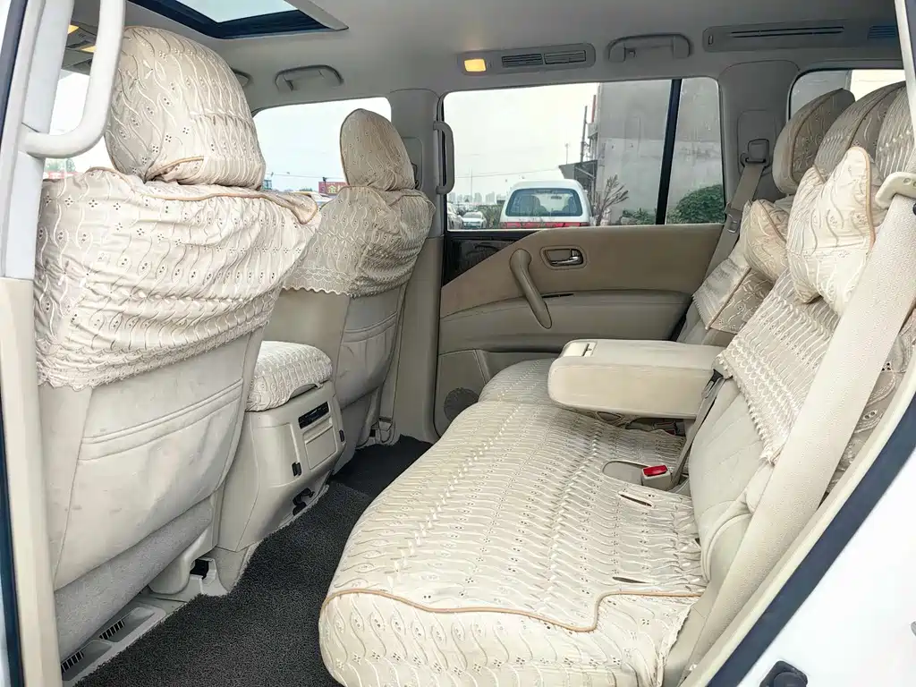 Nissan Patrol — миниатюра 4