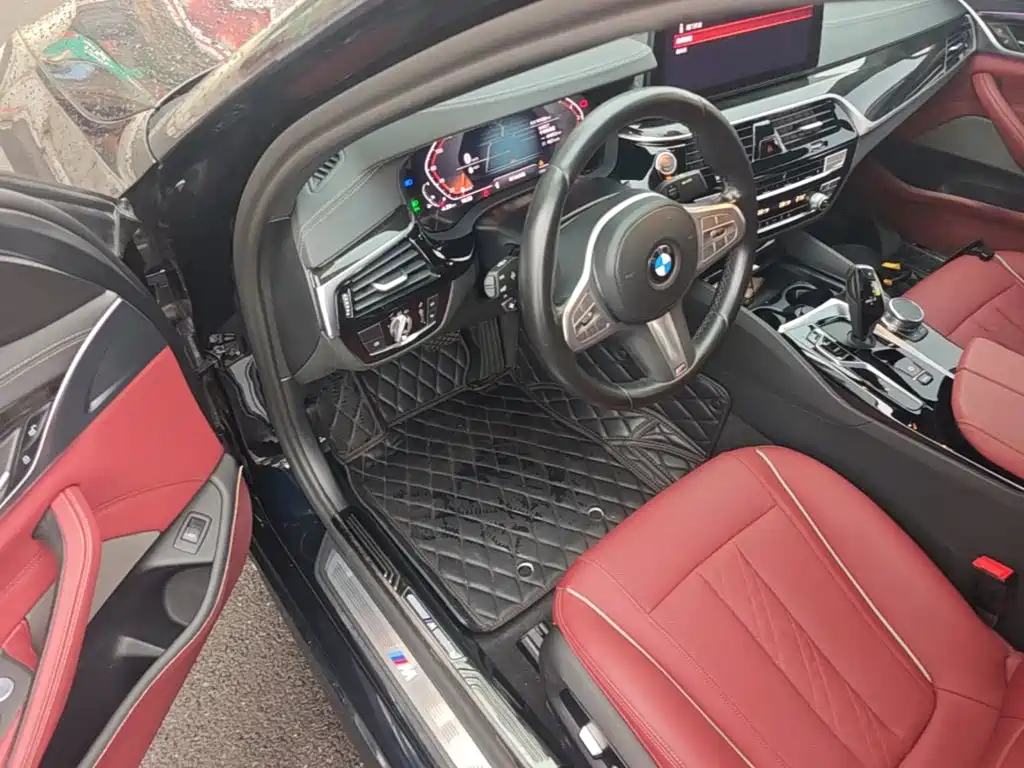 BMW 5 Series — миниатюра 16