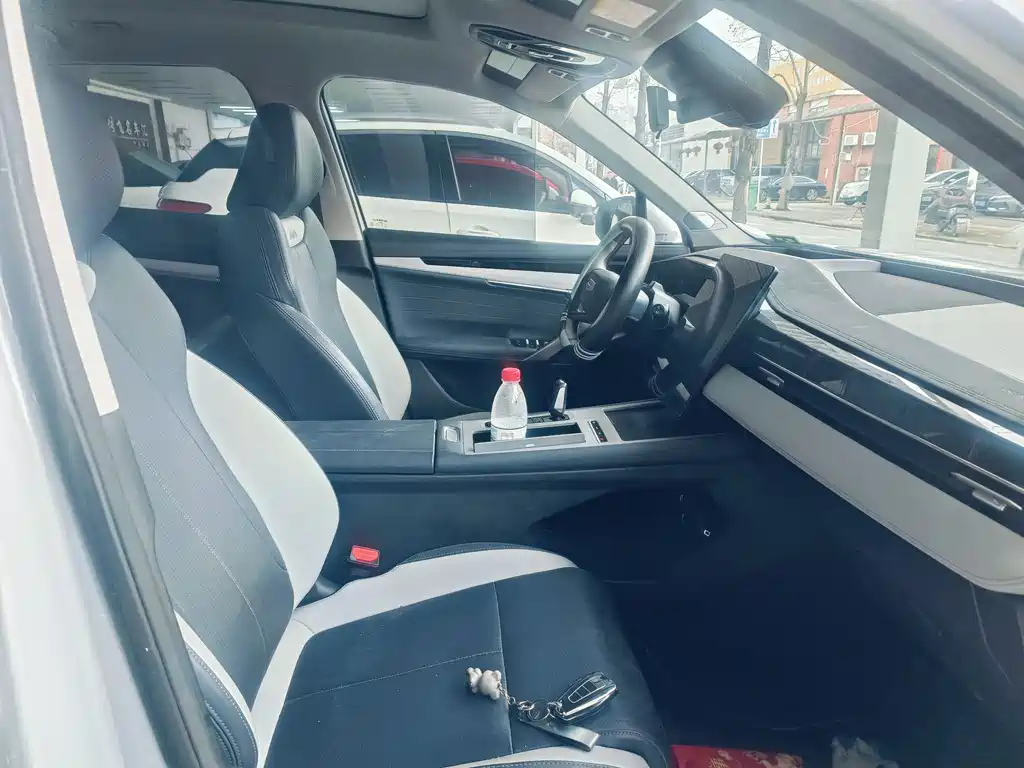 GEELY AUTOMOBILE BOYUE L