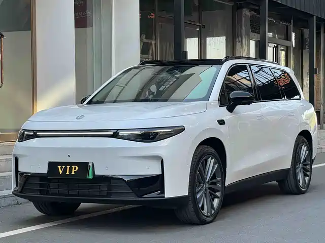 ZERO-RUNNING CAR ZERO RUN C16 2025