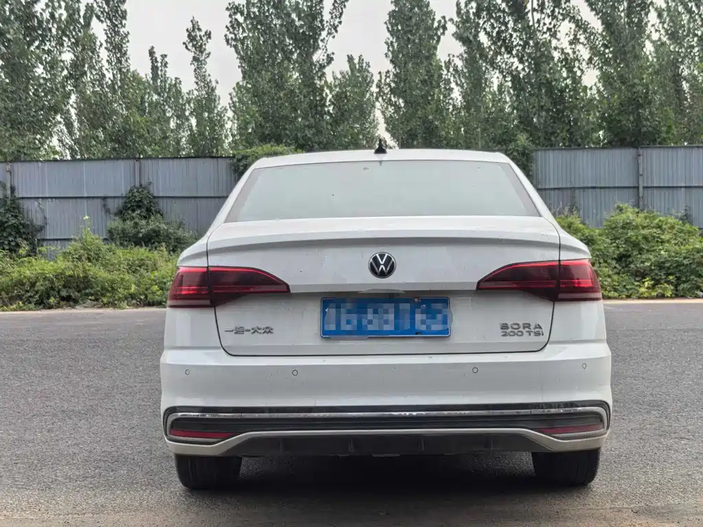 Volkswagen Bora — миниатюра 4